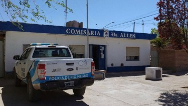 Denuncian que una adolescente de Allen fue abusada en medio de una fiesta organizada por estudiantes
