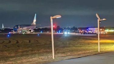 Aerolíneas Argentinas y Flybondi bajo amenazas de bombas: tres llamados sembraron el caos en aeropuertos de Buenos Aires