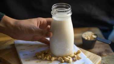 Cómo preparar leche de castañas de cajú orgánica en casa: receta fácil y nutritiva
