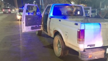 Cocaína, armas y golpes contra la Policía en Roca: una pareja terminó detenida tras un llamado al 911