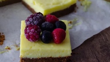 Y para los antojos tenemos cuadrados de limón sin azúcar refinada