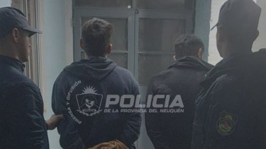 Tenía varias causas, violó la prisión domiciliaria en Neuquén y lo atraparon con una «tumbera» cargada