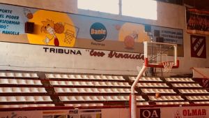 Murió un joven en un polideportivo de Neuquén: despedidas y profundo dolor en el básquet local