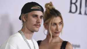 Justin Bieber vuelve al estudio y le declara su amor a Hailey: «Mi siempre y para siempre»