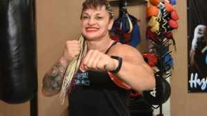 La vida y luchas de Alejandra «Locomotora» Oliveras: recordando a una campeona