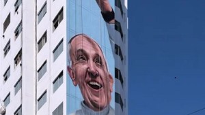 Se inauguró el mural más grande del mundo dedicado al papa Francisco y está en La Plata