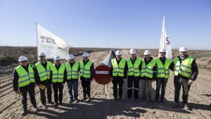 Weretilneck y Figueroa recorrieron la cabecera del Oleoducto Vaca Muerta Sur: «Esta obra es soberanía energética»