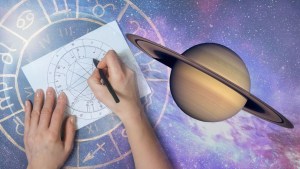 Luna nueva y Saturno retrógrado activan un cambio profundo en los signos: ¿Cuáles son los más afectados?
