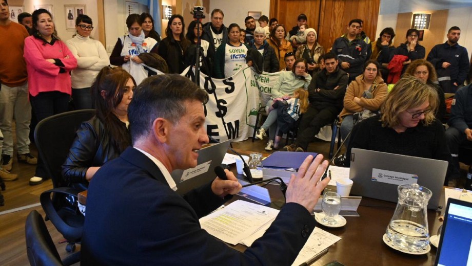 El concejal Leandro Costa Brutten (Incluyendo Bariloche) quiere limitar el cobro de honorarios de los abogados municipales. Archivo