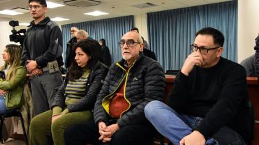 Soiza y Sánz, dos de los acusados de liderar la asociación ilícita, en la audiencia inaugural del juicio. (Cecilia Maletti)