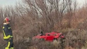 Quién era la mujer que murió en un grave vuelco sobre Ruta 250: residía en Neuquén y Las Grutas