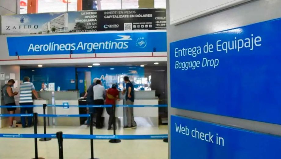Vuelos demorados en el aeropuerto de Neuquén. Foto: Archivo Matías Subat. 