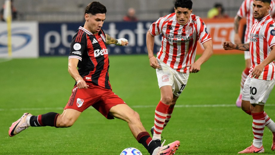 San Martín de Tucumán vs River Plate
Fecha: 02/08/2025

Categoría: Fotos de futbol

Copa Argentina. Octavos de Final.