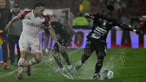 Huracán afuera de la Copa Sudamericana: así fue el dudoso gol que le anularon en el Ducó