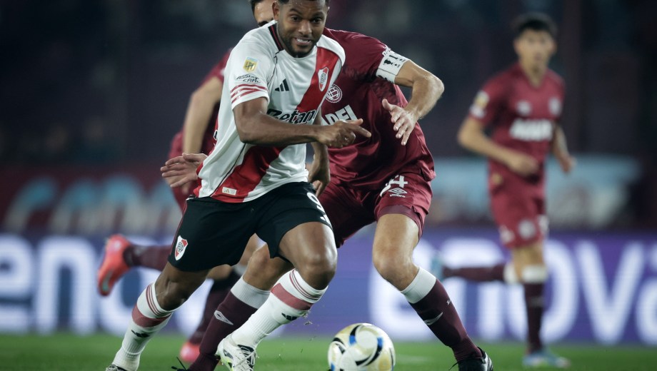 Lanus vs River Plate




Foto: FOTOBAIRES




Fecha 6 Torneo Clausura Liga Profesional.