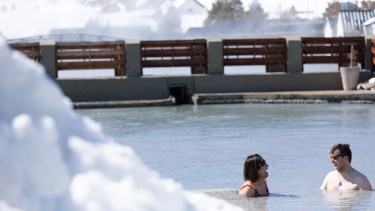 Fiesta de la Nieve en Caviahue-Copahue: cuánto cuesta ir desde el Alto Valle y qué promociones hay