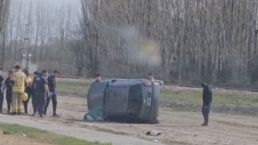 Vuelco en la Ruta 65, entre Cipolletti y Fernández Oro: solicitan cuidado al circular por la zona este domingo