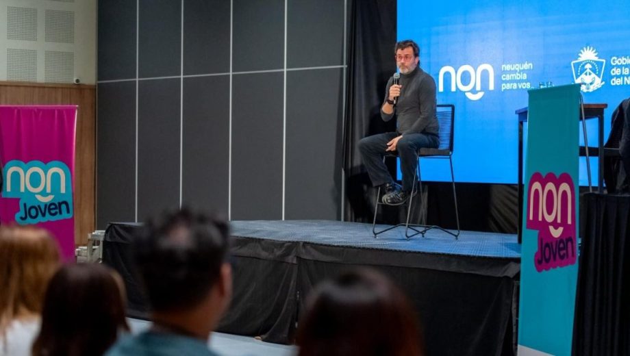 Gastón Pauls en Neuquén. Foto: Neuquén informa. 