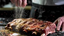 Imagen de Ni chimichurri ni salmuera: el condimento secreto que sazona el asado y lo deja perfecto