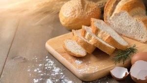 Pan casero fácil y rápido: receta sin levadura, sin amasado y con mucho sabor artesanal