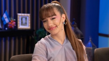 La insólita confesión de Ángela Torres: “Mi colegio era un establo, por eso no me sé las canciones patrias”