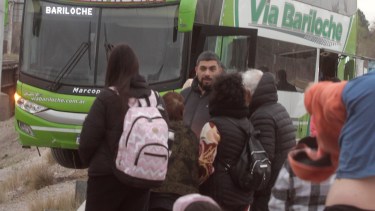 Video impactante en la Ruta 22: una pasajera filmó el momento exacto del choque en el puente Neuquén-Cipolletti