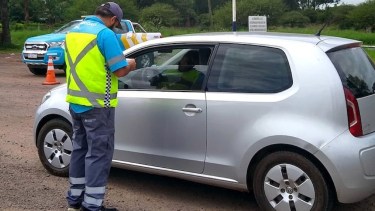 Autorización para la conducción de vehículos: cómo funciona cédula azul digital en agosto 2025