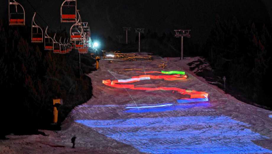 De esta forma, larga la Fiesta Nacional de la Nieve. Foto: Marcelo Martinez
