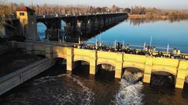 Abrieron la temporada de riego para un Alto Valle de Río Negro que está volviendo a sus orígenes