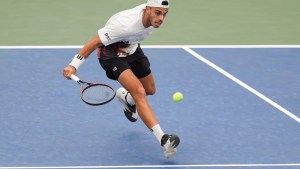 Francisco Cerúndolo dejó escapar una ventaja de dos sets y quedó eliminado en la segunda ronda del US Open