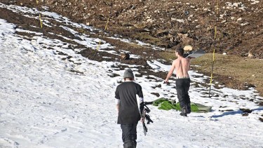 Alarmantes datos de acumulación de agua y nieve en la cordillera de Neuquén camino a la primavera