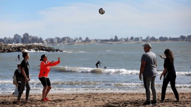 Feriados: ¿nuevo fin de semana largo? Qué pasará con el 12 de octubre 2025, tras los cambios