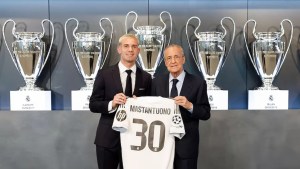 Histórica presentación de Franco Mastantuono en el Real Madrid: «Voy a dejar la vida por esta camiseta»