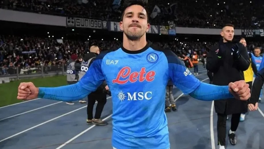 Gio Simeone se consagró campeón con Nápoli en la Serie A de Italia.