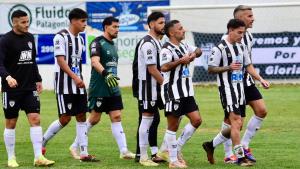 Cipolletti perdió de local con Bolívar y se complicó en el Federal A