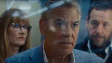 «Jay Kelly»: ¿De qué se trata la nueva apuesta de Netflix protagonizada por George Clooney y Adam Sandler?