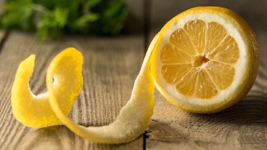 Cáscaras de limón. 