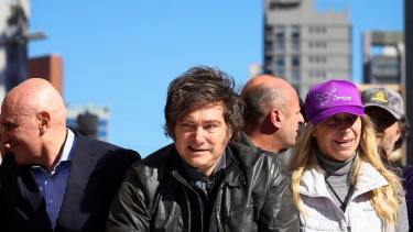 Ataque a Javier Milei: acusan al kirchnerismo por los incidentes en Lomas de Zamora y hay un detenido
