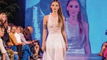 Agustina García: la diseñadora de Neuquén que transforma sueños en vestidos de novia
