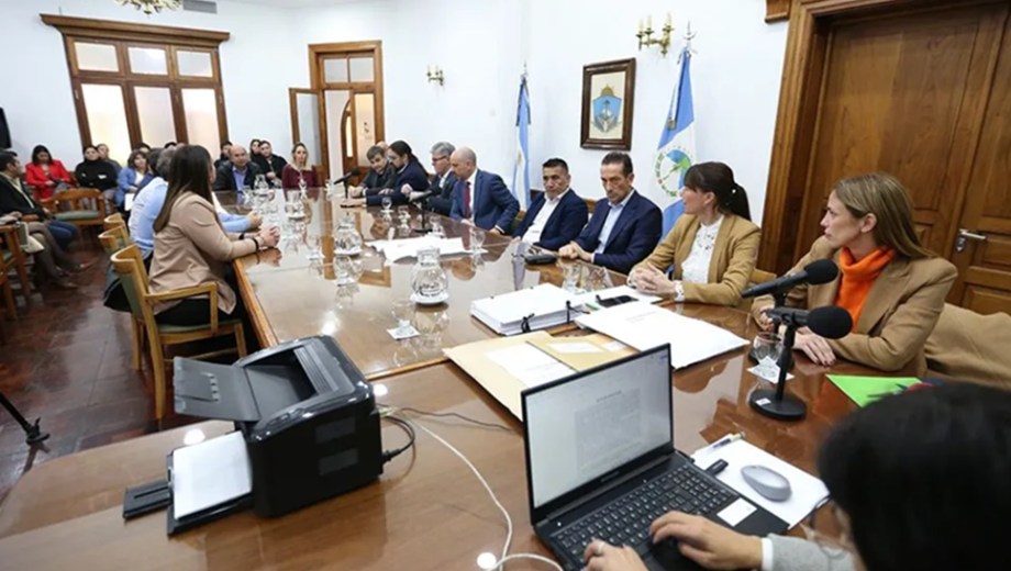 Se hizo la apertura de sobres en Neuquén (Foto: gentileza)