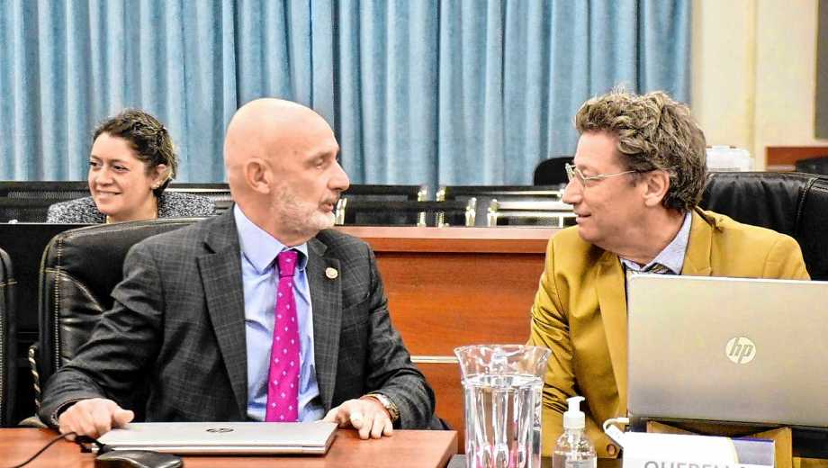 Gustavo Kohon (a la derecha), representante de la fiscalia de Estados en la causa planes sociales. (Foto de archivo/Matías Subat)
