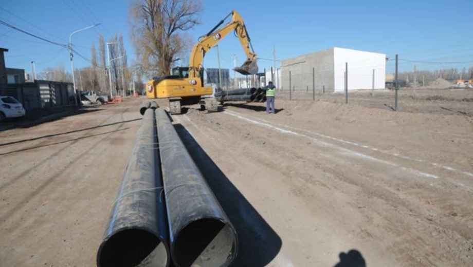 Los trabajos se enmarcan en el plan municipal de conectividad de la ciudad de los 15 minutos. Fotos: Municipalidad de Neuquén.