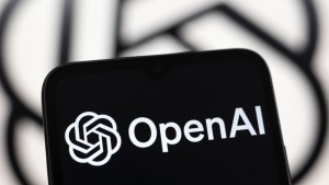 OpenAI pateó el tablero y lanzó modelos de IA personalizables: de qué se trata