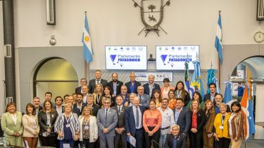 El Parlamento Patagónico, olvidado: no sesiona hace más de un año y en Neuquén analizan autoconvocarse