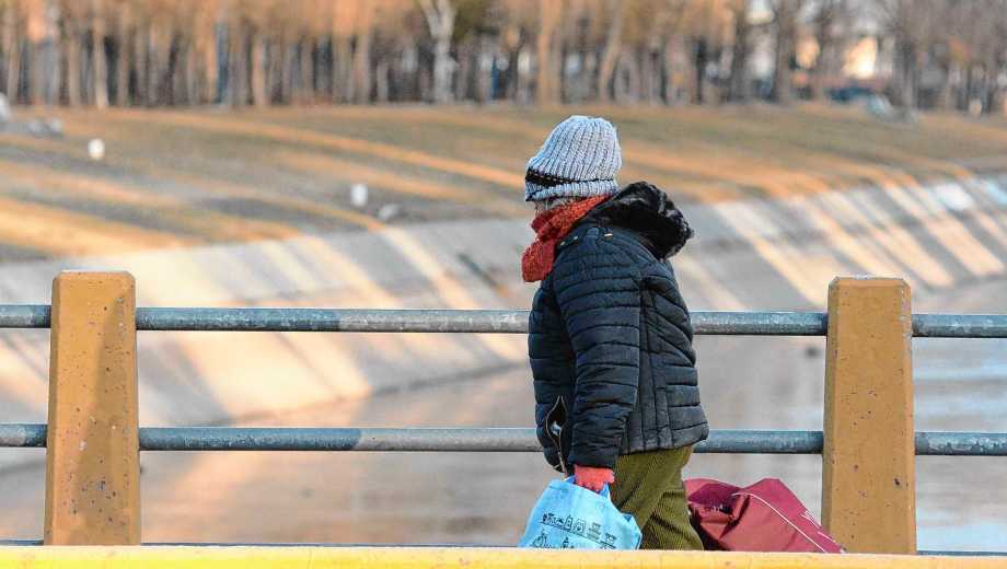 Jueves frío, ventoso y con nubosidad.