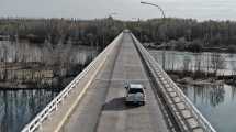 Imagen de El puente de Paso Córdoba vive un «respiro» de los camiones con arena para el fracking de Vaca Muerta