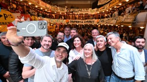 Chubut: la política los cría y Torres los amontona