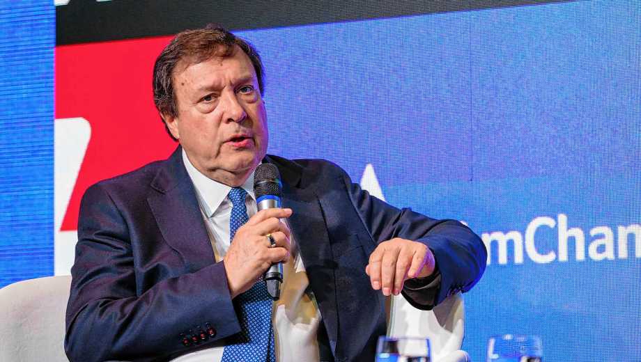 El gobernador Alberto Weretilneck participó este martes del Club del Petróleo. Foto: Archivo