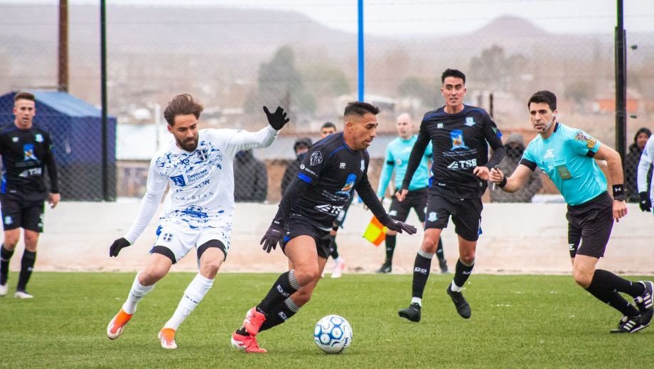 Emmanuel Giménez  llegó a Rincón y a los 5 días debutó contra Atenas de Río Cuarto. (Foto: Prensa Deportivo Rincón)
