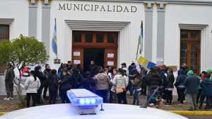 Fiscalía intervino en el conflicto entre Román y los gremios municipales de Allen sin resultados